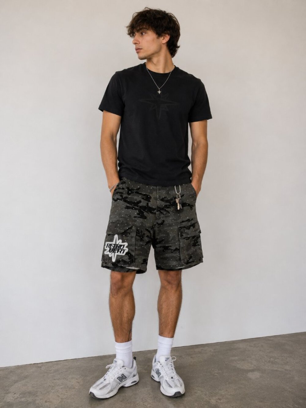 Retrovert Mens Cargo Shorts In Gray Camo Size XS